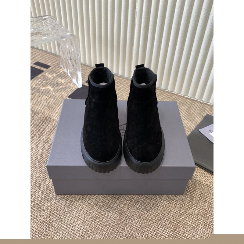 Hogan Sneakers